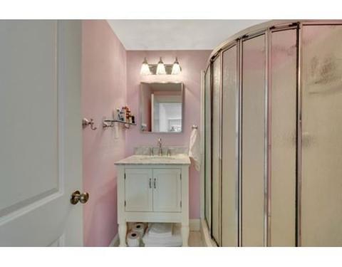20 Willow St, Reading, MA 01867 photo 16
