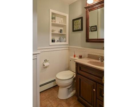 33 Parsons Dr, Swampscott, MA 01907 photo 16