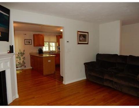 17 Upton St, Halifax, MA 02338 photo 15