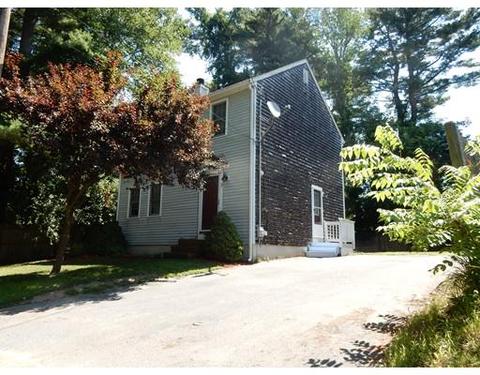 17 Upton St, Halifax, MA 02338 photo 3