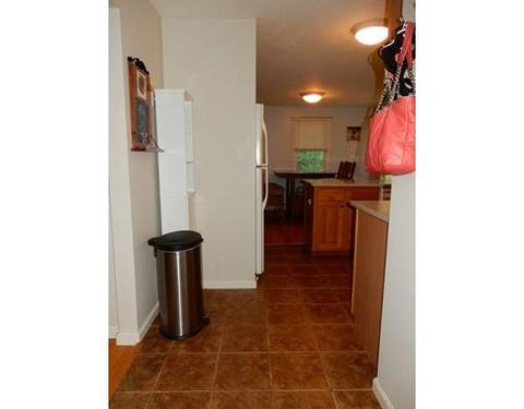 17 Upton St, Halifax, MA 02338 photo 5