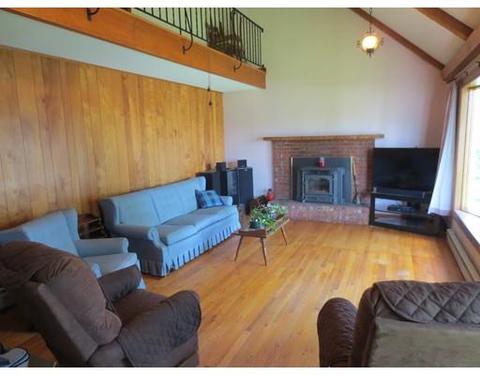 12 Gross Ln, Easthampton, MA 01027 photo 5