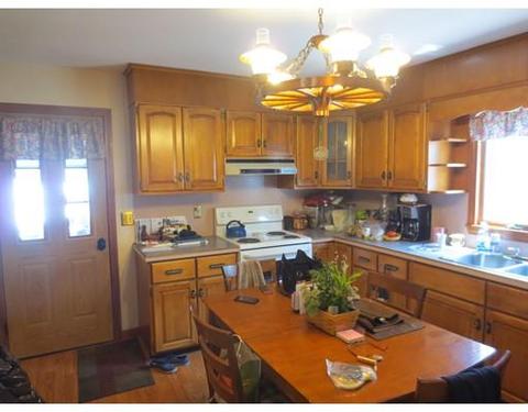 12 Gross Ln, Easthampton, MA 01027 photo 11