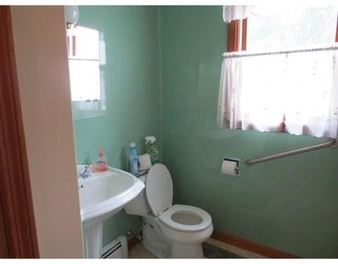 12 Gross Ln, Easthampton, MA 01027 photo 14