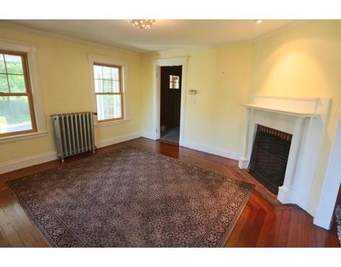 5 Curtis St, Marblehead, MA 01945 photo 5
