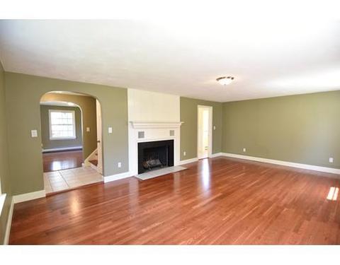 29 Maybrook Rd, Springfield, MA 01129 photo 9