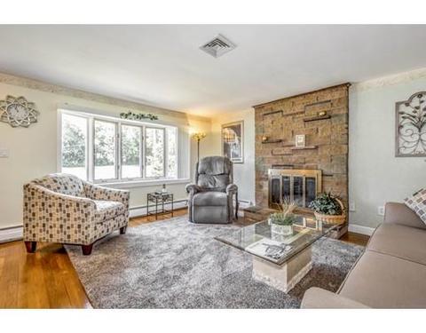 40 Savin St, Dedham, MA 02026 photo 3