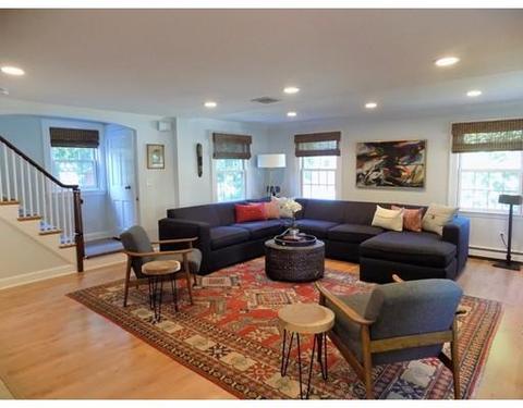 43 Whittier Rd, Needham, MA 02492 photo 2