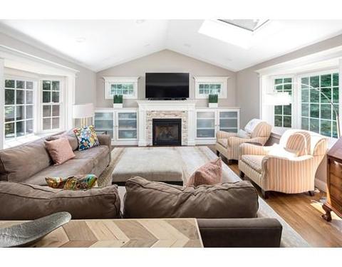 10 Camelot, Hingham, MA 02043 photo 3