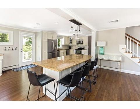10 Camelot, Hingham, MA 02043 photo 6