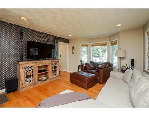 23 Lander St, Saugus, MA 01906 photo 7