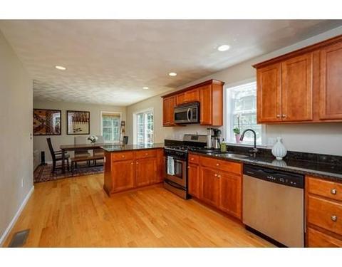 23 Lander St, Saugus, MA 01906 photo 10