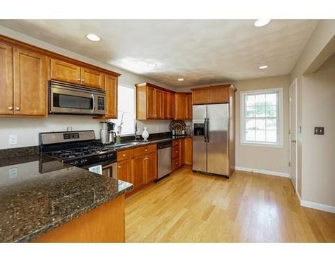 23 Lander St, Saugus, MA 01906 photo 11