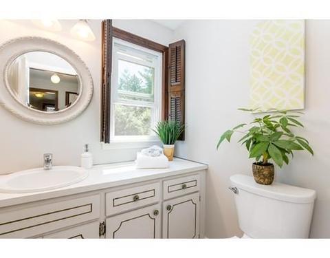 38 Valley Rd, Needham, MA 02492 photo 9