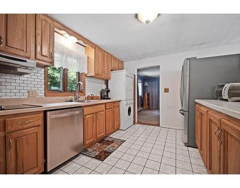 18 Cabot Rd, Danvers, MA 01923 photo 14