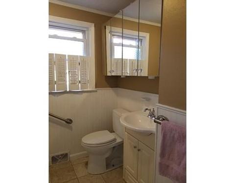31 Crowningshield Rd, Worcester, MA 01604 photo 8