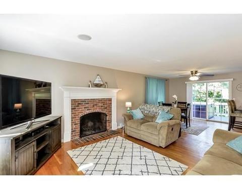 228 Hathaway St, Wareham, MA 02571 photo 2