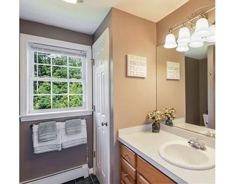 228 Hathaway St, Wareham, MA 02571 photo 10