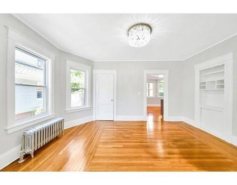 25 Lyndale St, Springfield, MA 01108 photo 8