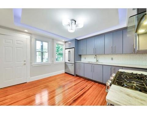 25 Lyndale St, Springfield, MA 01108 photo 13