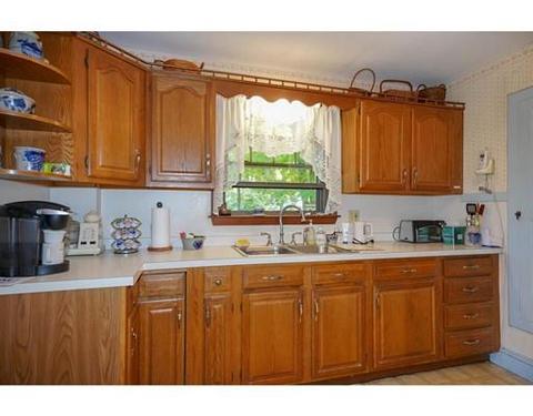 34 Maple, Mendon, MA 01756 photo 2