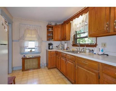 34 Maple, Mendon, MA 01756 photo 3