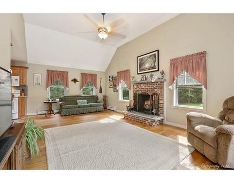 4 Chapman Way, Exeter, NH 03833 photo 10