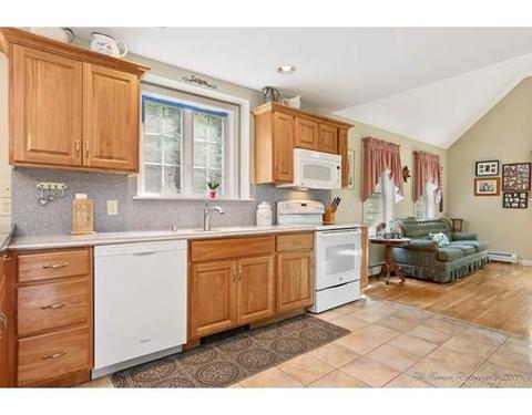 4 Chapman Way, Exeter, NH 03833 photo 7