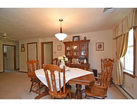 10 Mohawk Ave, Worcester, MA 01603 photo 9