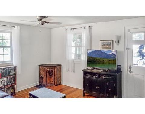 43 Eldridge St, Chicopee, MA 01013 photo 9