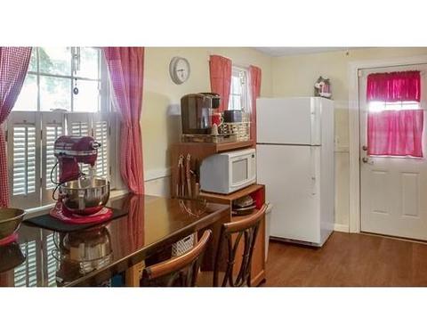 43 Eldridge St, Chicopee, MA 01013 photo 6
