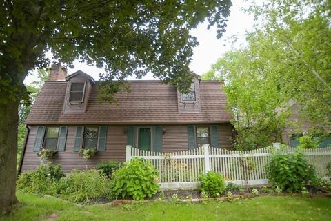 212 Ely Ave, West Springfield, MA 01089 photo 1