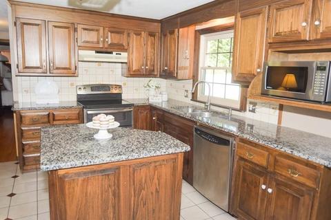 212 Ely Ave, West Springfield, MA 01089 photo 6