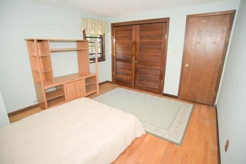 212 Ely Ave, West Springfield, MA 01089 photo 20