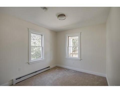 54 Knapp Ave, Worcester, MA 01605 photo 10