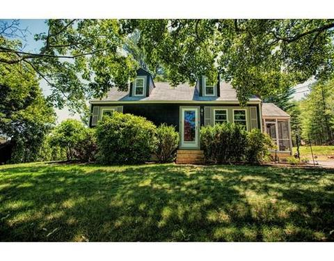 2 Pine St, Ipswich, MA 01938 photo 2