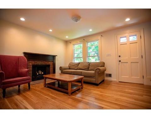 2 Pine St, Ipswich, MA 01938 photo 5