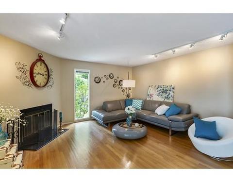 72 Fairview Ave, Reading, MA 01867 photo 12