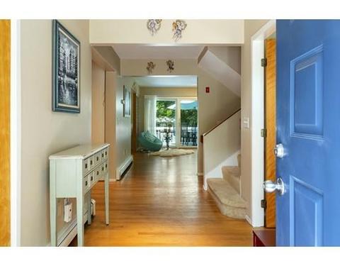 72 Fairview Ave, Reading, MA 01867 photo 3