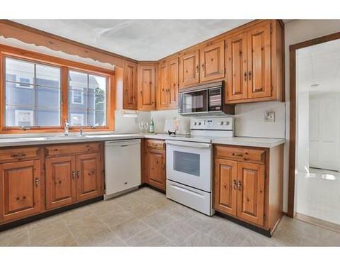 53 High St, Danvers, MA 01923 photo 12