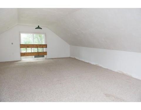 8 Arcadia St, Worcester, MA 01604 photo 24