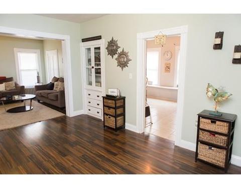8 Arcadia St, Worcester, MA 01604 photo 4