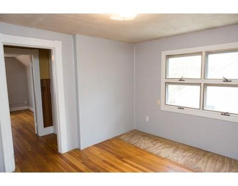 8 Arcadia St, Worcester, MA 01604 photo 17