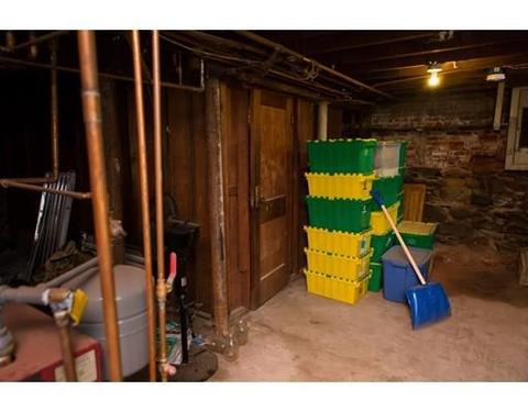 8 Arcadia St, Worcester, MA 01604 photo 28