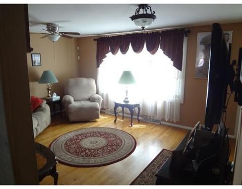 4 Fordham St, Springfield, MA 01104 photo 9