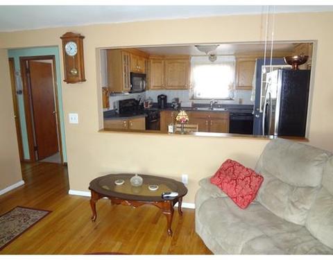 4 Fordham St, Springfield, MA 01104 photo 7