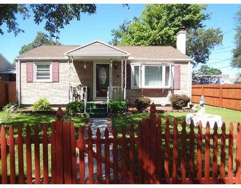 4 Fordham St, Springfield, MA 01104 photo 1