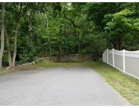 46 Main St, Blackstone, MA 01504 photo 4