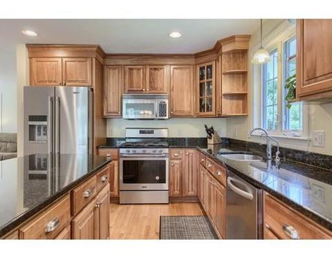 262 North St, Georgetown, MA 01833 photo 3