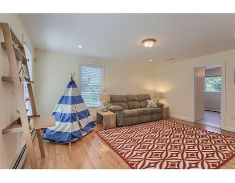 262 North St, Georgetown, MA 01833 photo 9